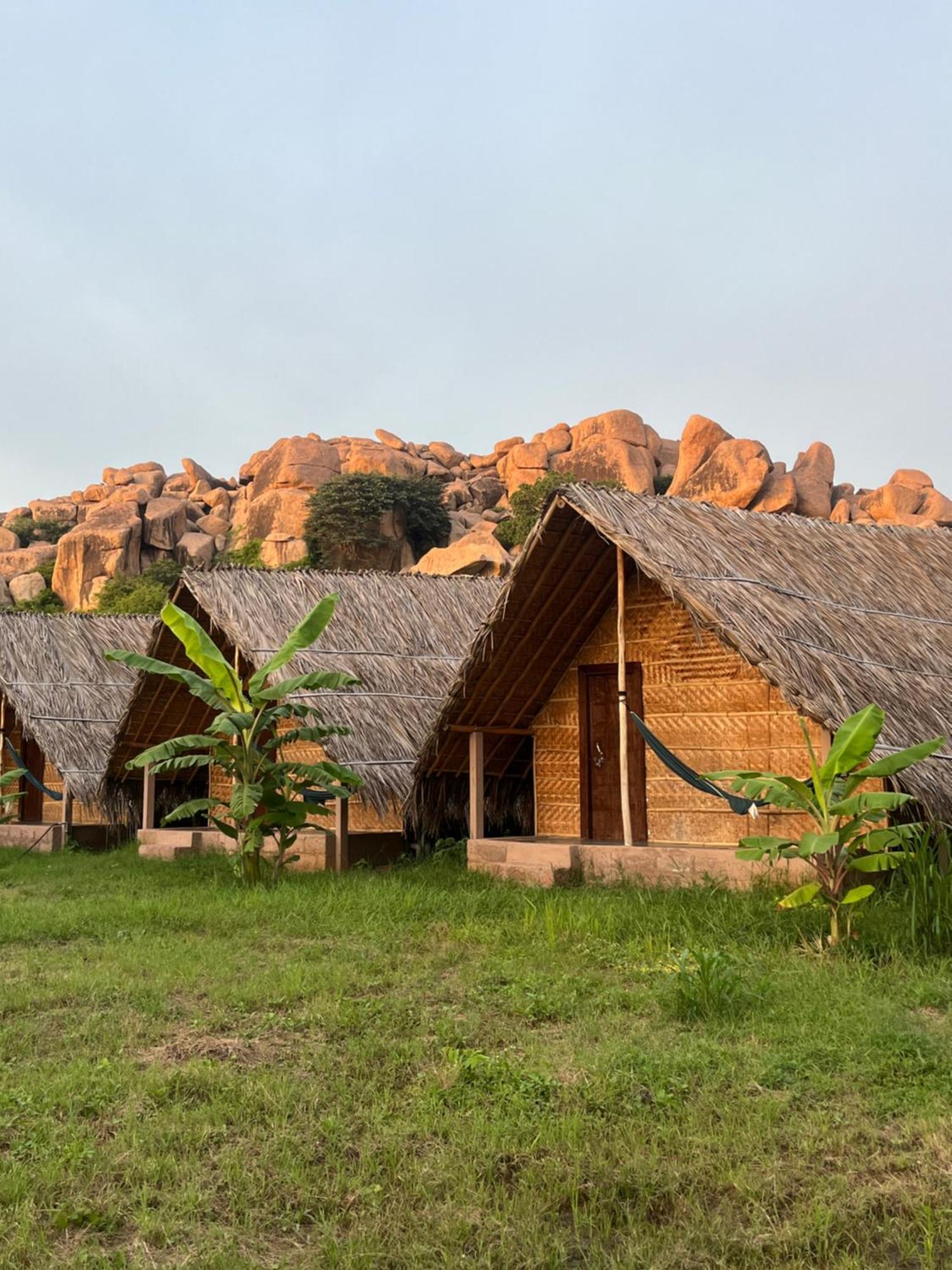 Tropical Hampi 호텔 외부 사진